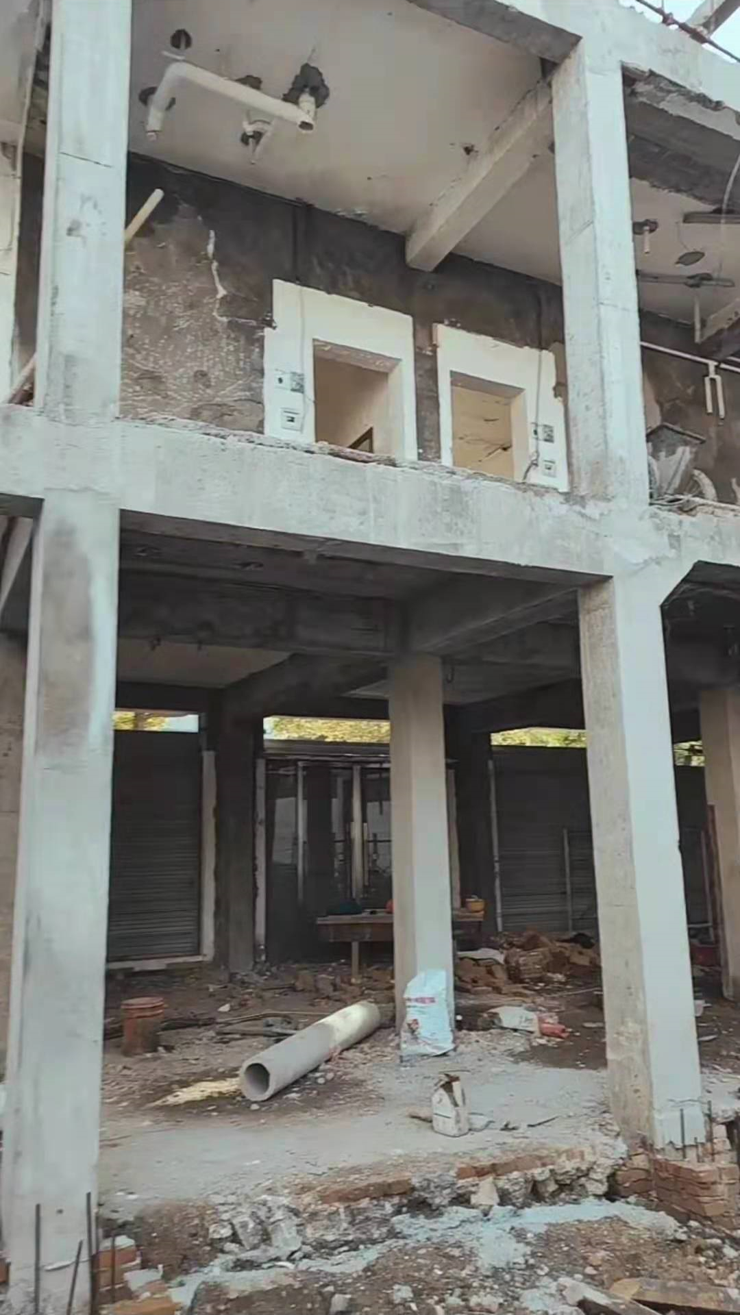 粘貼碳纖維布加固技術(shù)在承重墻改梁中的應(yīng)用